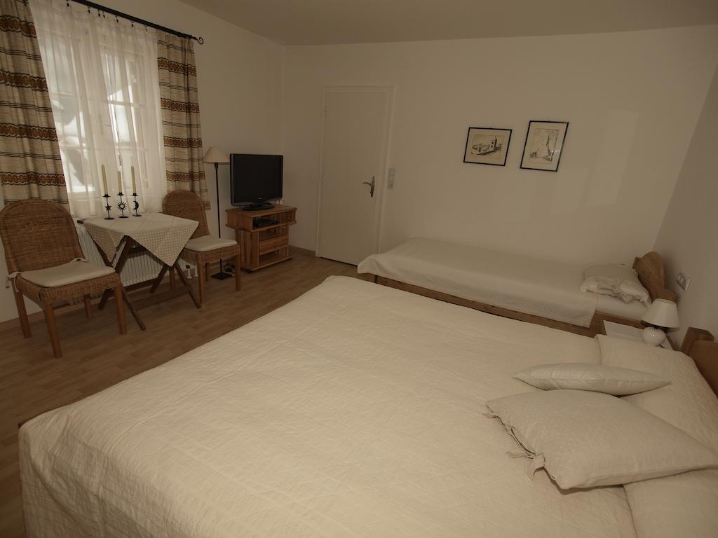Haus Francazi Sillian Apartment Стая снимка
