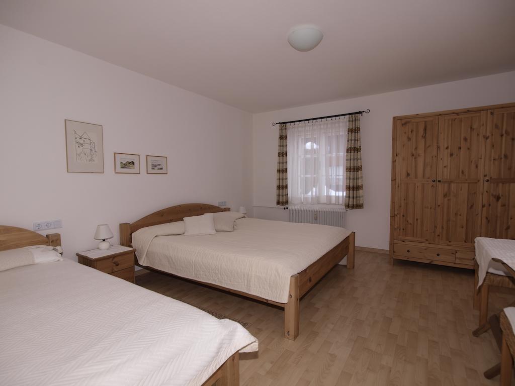 Haus Francazi Sillian Apartment Стая снимка